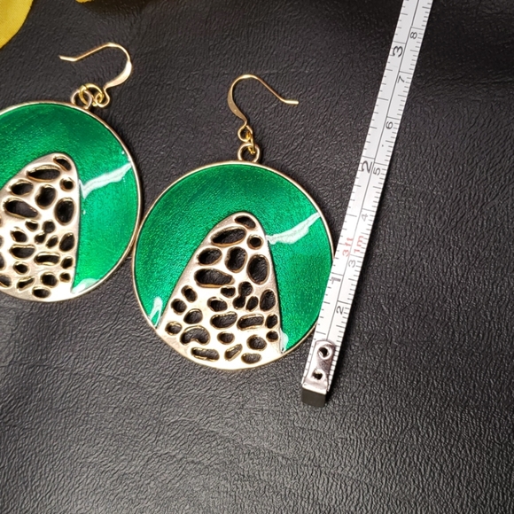 Earrings - Picture 4 of 4
